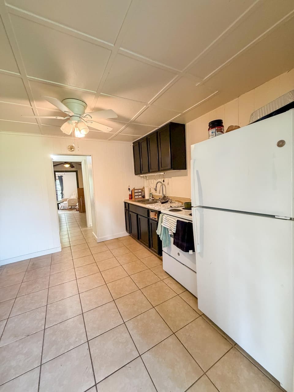 3475 Roanoke Street, photo 2 of 11