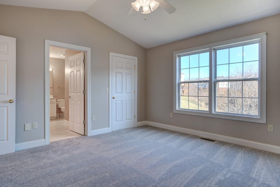 185 Blue Leaf Drive, photo 36 of 40