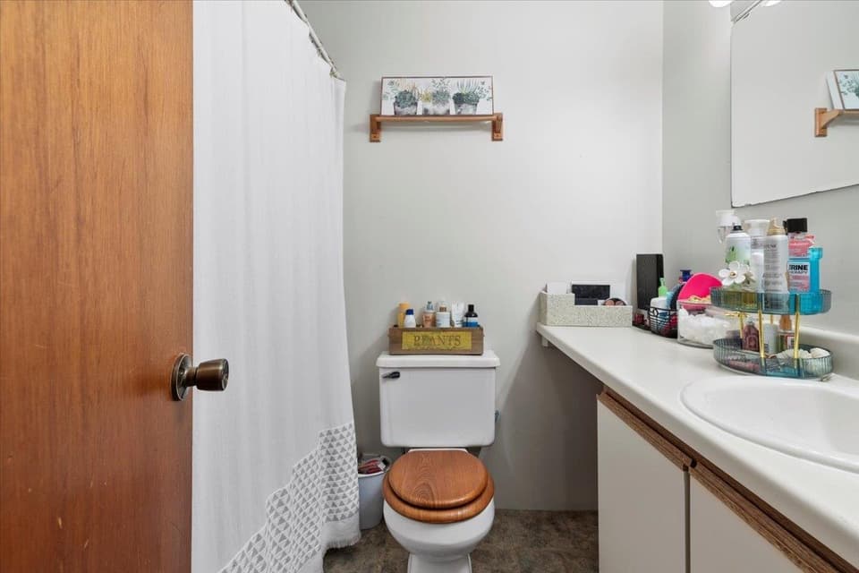 2590 Townhouse Street, photo 19 of 39