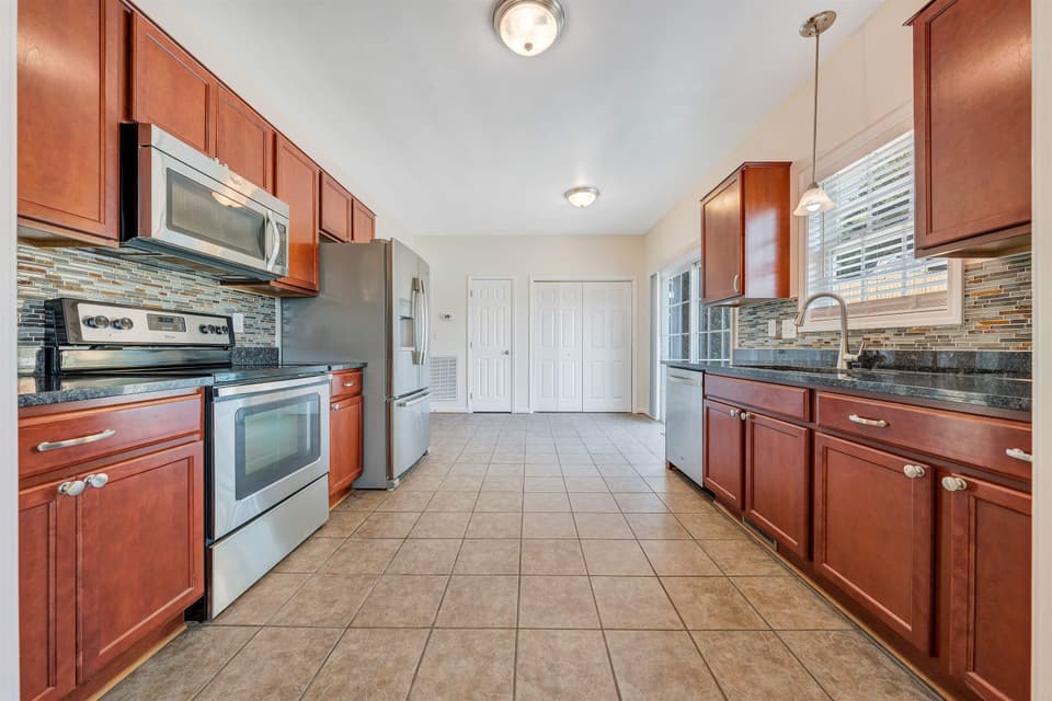 1415 Kensington Way, photo 15 of 40