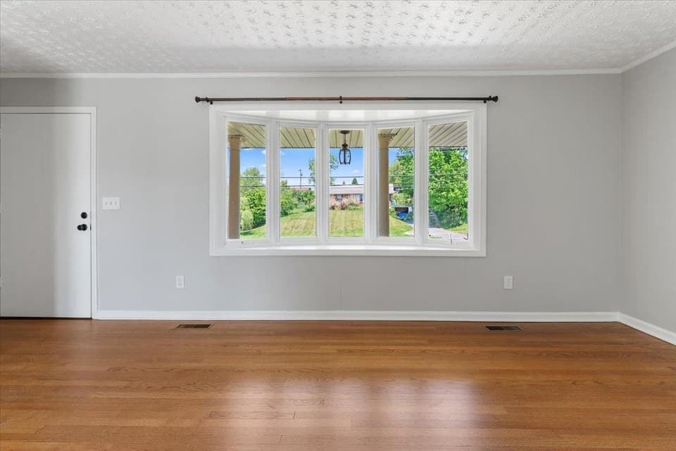 2105 Childress Road, photo 10 of 40