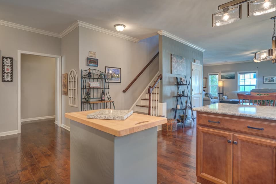 150 Roudabush Drive, photo 19 of 34