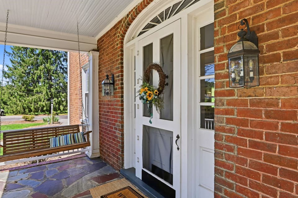 1800 Depot Street NE, photo 7 of 40