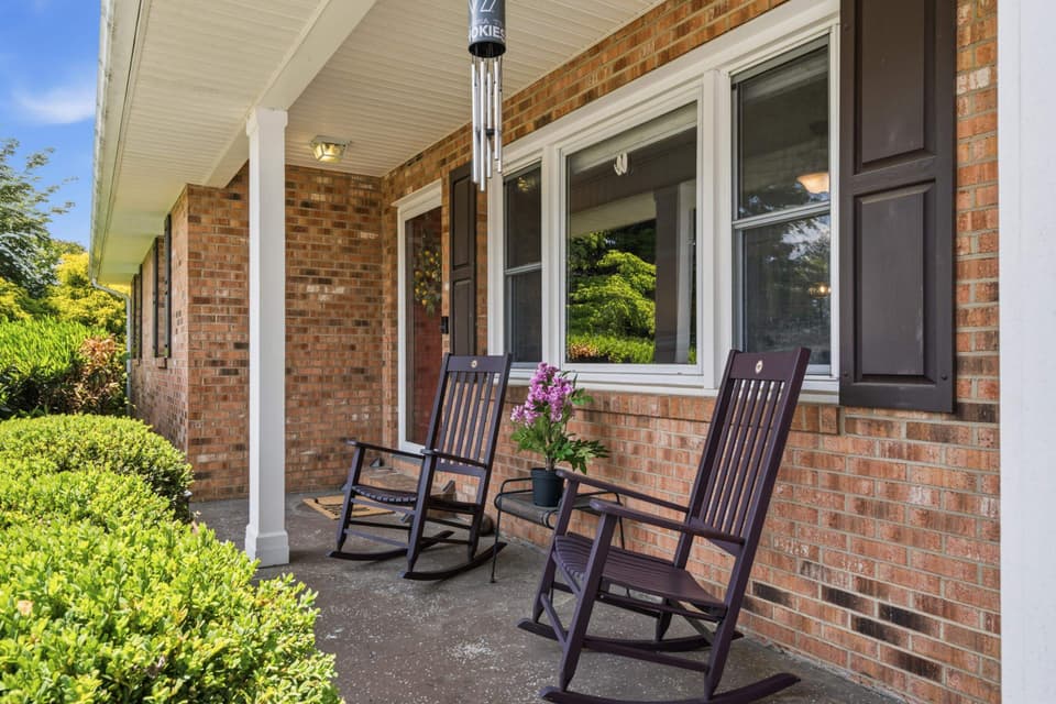 225 Gibson Drive, photo 6 of 40