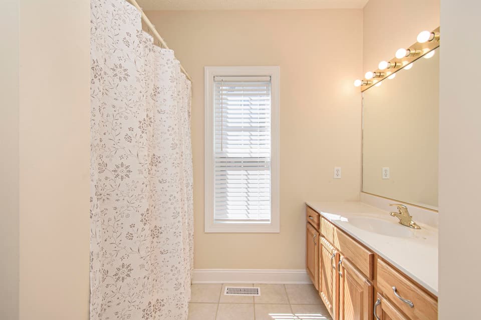 610 Oak Tree Boulevard, photo 28 of 37