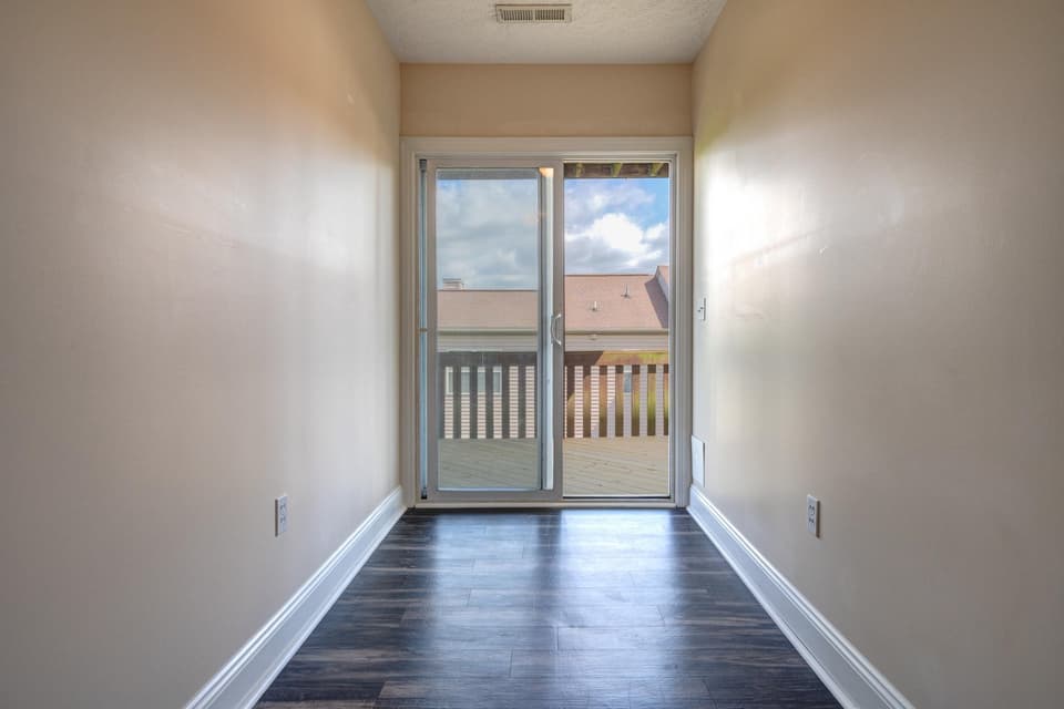 295 Tall Oak Boulevard, photo 24 of 34