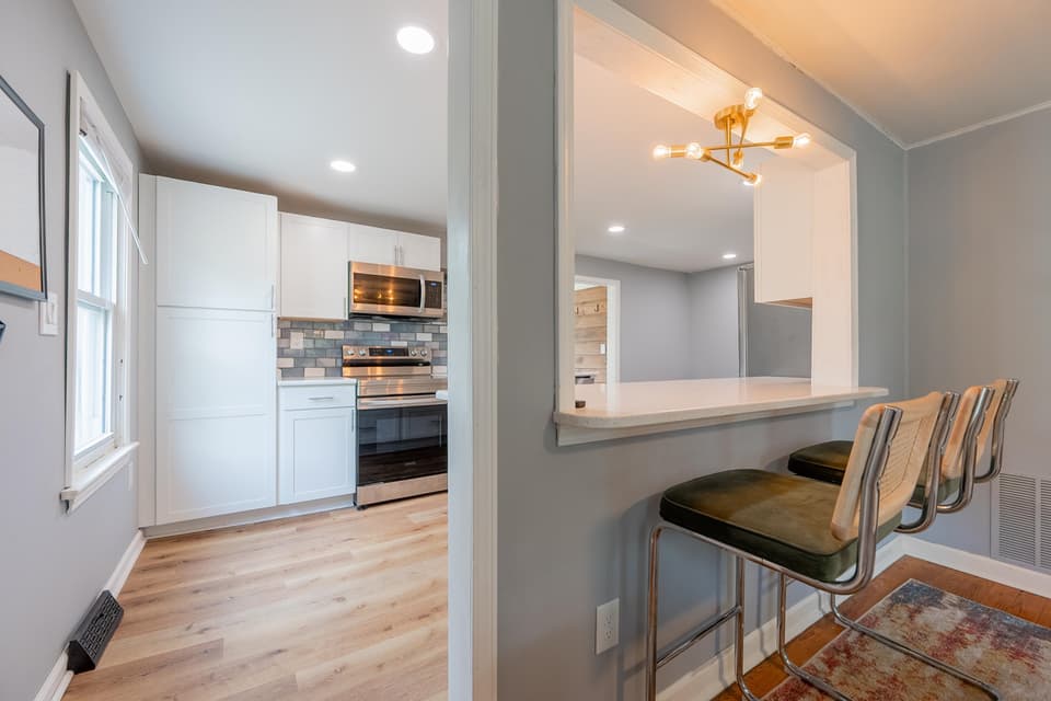 220 Clearview Drive, photo 15 of 34