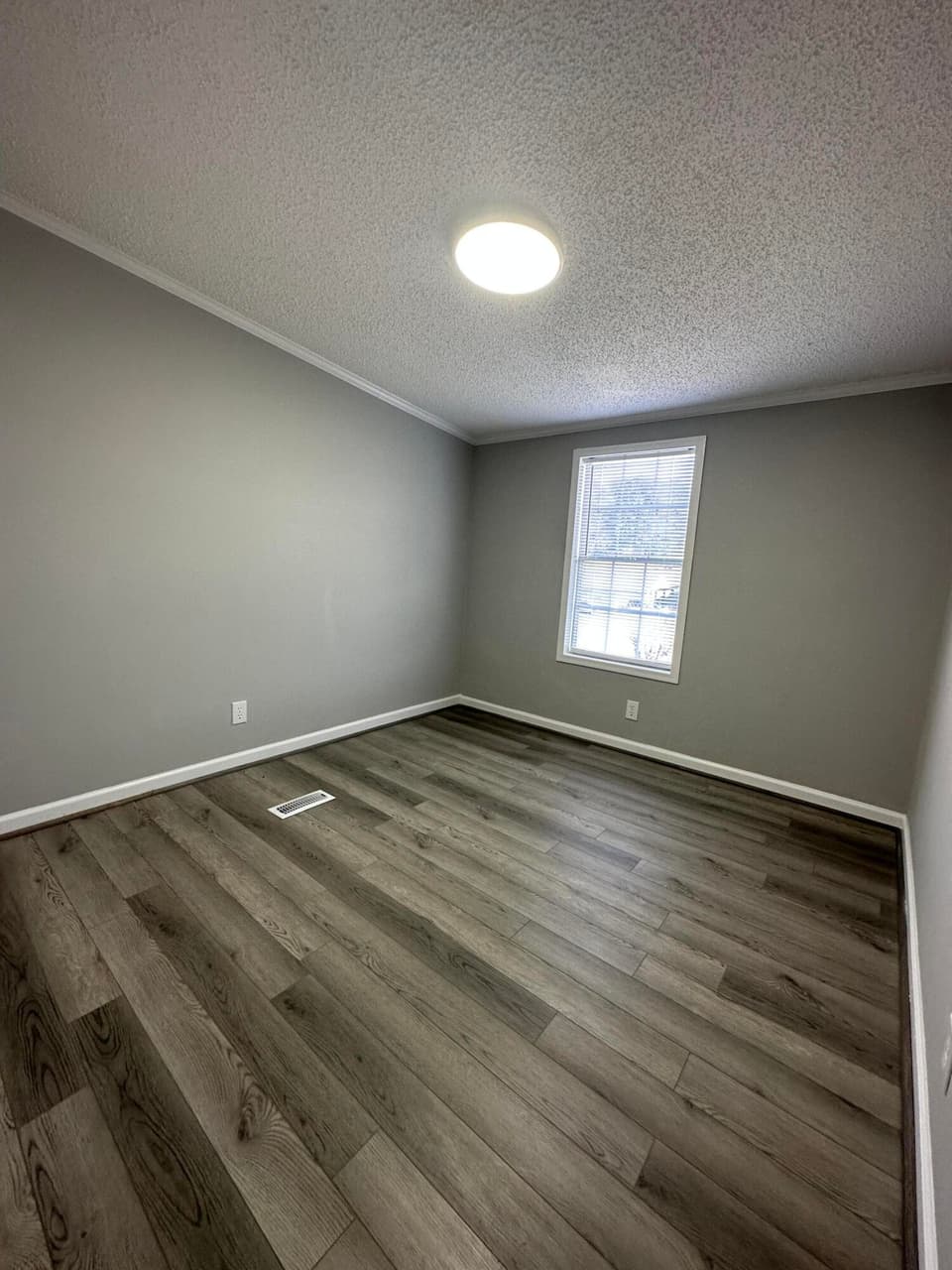 240 Epperly Dr, photo 25 of 29