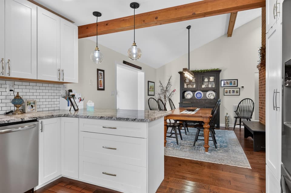 2405 Glade Drive SE, photo 26 of 40