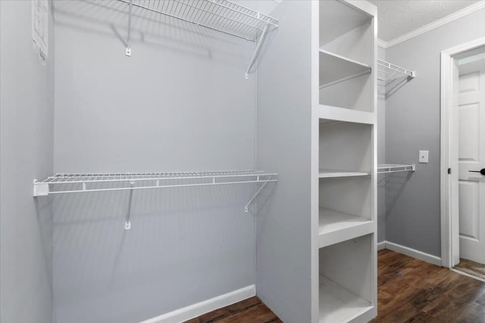 1559 Testerman Drive, photo 14 of 38