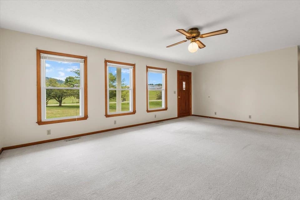 3540 Fairview Church Road, photo 27 of 40