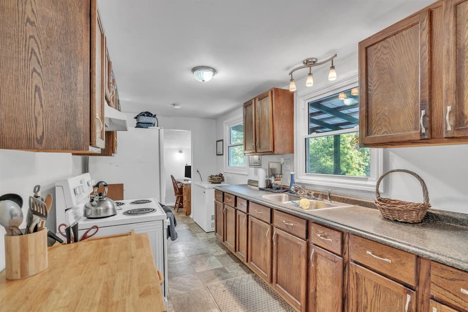 2617 Beech Spring Lane, photo 12 of 40