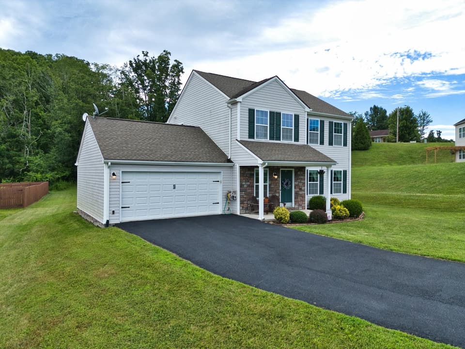 40 Little John Circle NE, photo 3 of 40