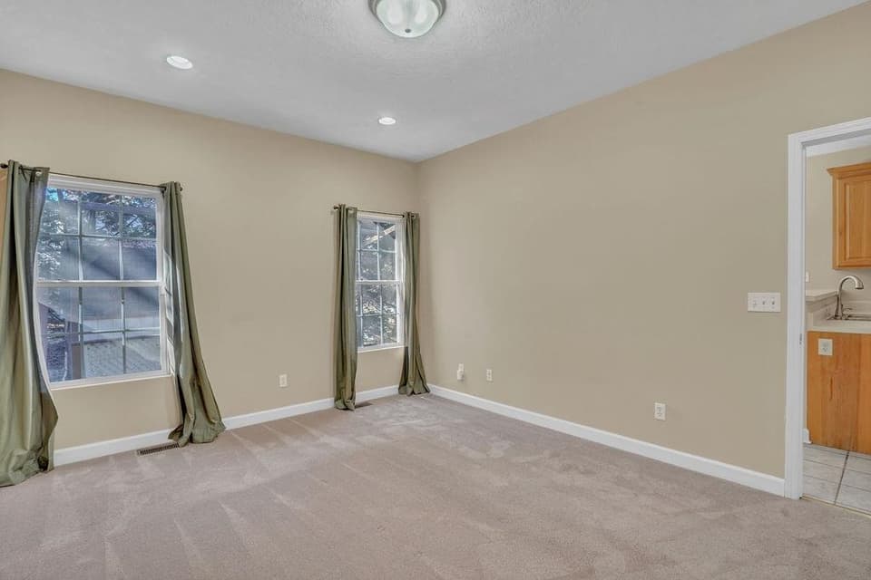 730 Republic Road, photo 18 of 40