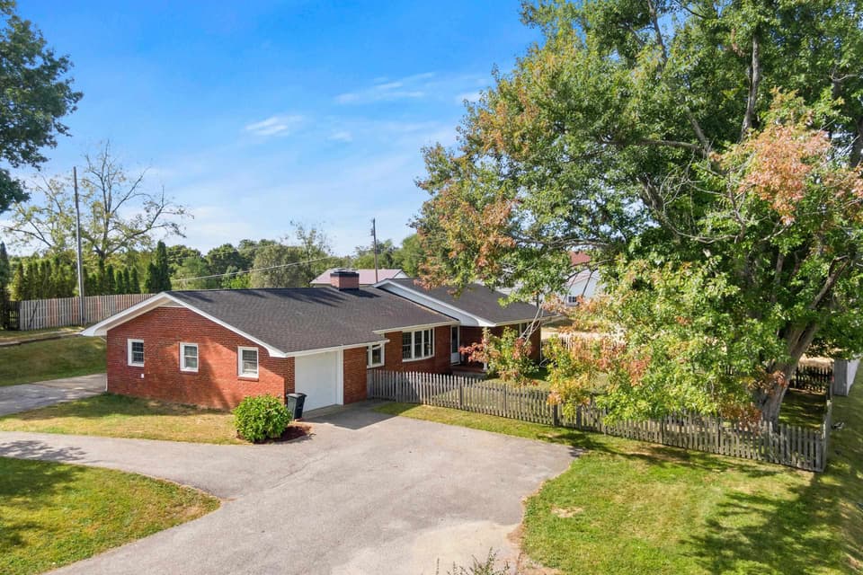 1210 Peppers Fry Road NW, photo 4 of 40
