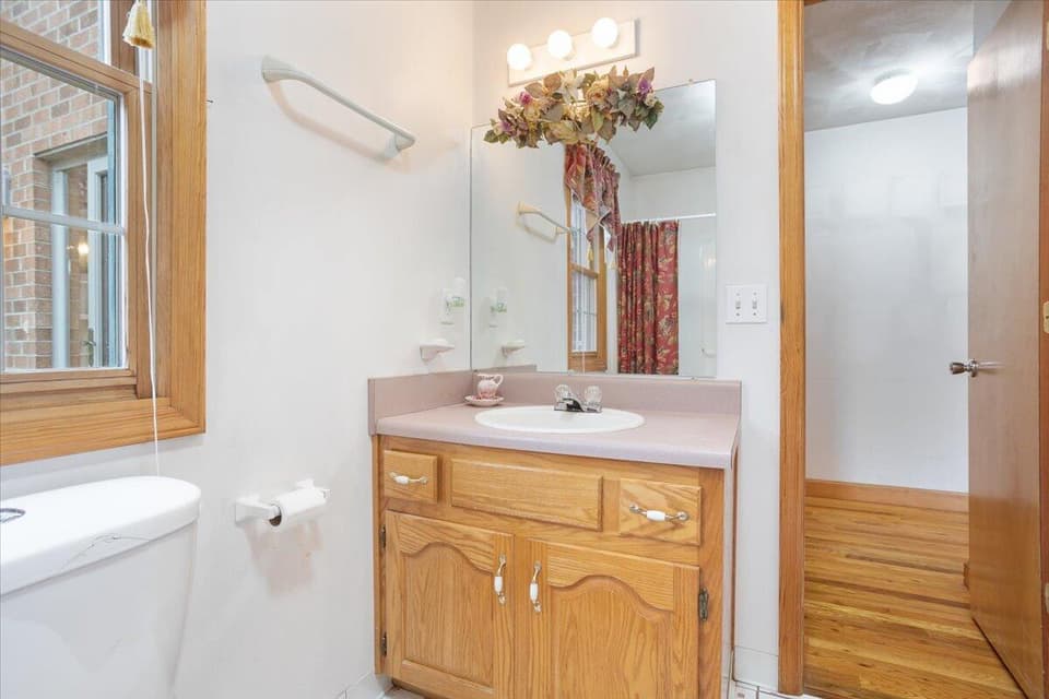 1940 Wetherburn Road, photo 27 of 40