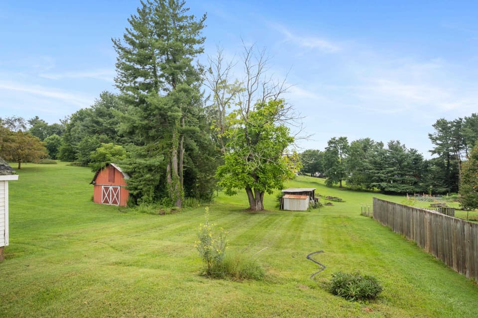 110 Alleghany Street, photo 12 of 40