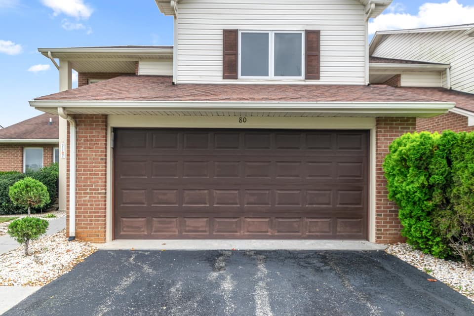 80 Patricia Lane, photo 3 of 40