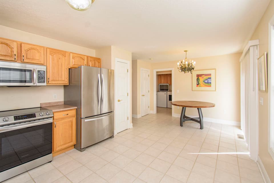 610 Oak Tree Boulevard, photo 20 of 37