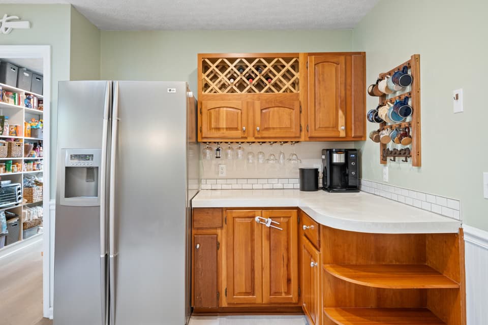 1720 Blake Drive, photo 9 of 40