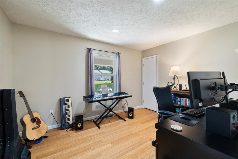 870 Cambria Street NW, photo 19 of 40