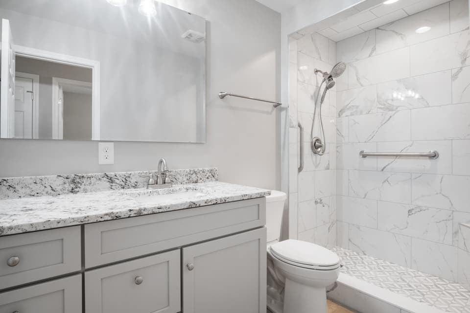 445 Rainbow Street, photo 4 of 31