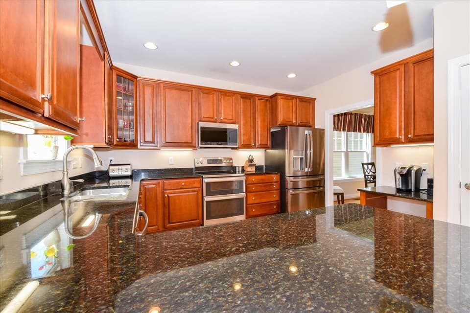 300 Roudabush Dr NW, photo 10 of 38