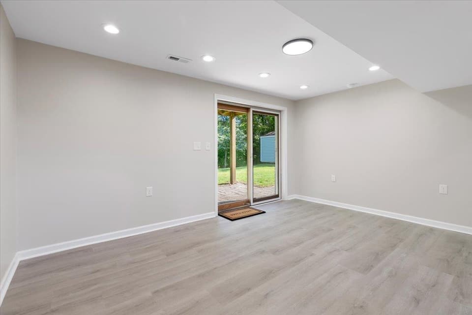 325 Mulberry Drive, photo 31 of 40