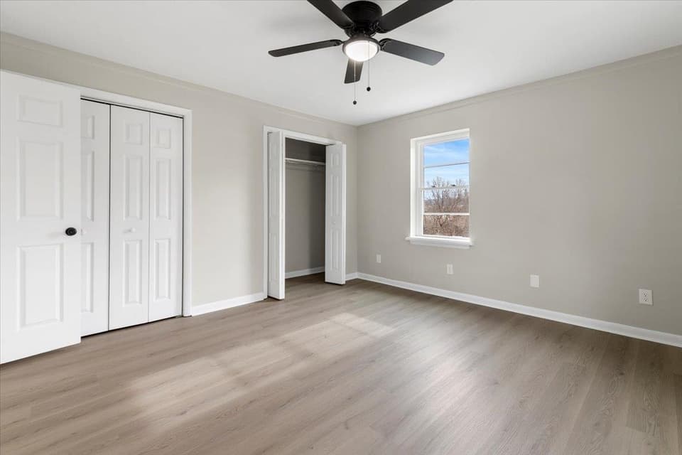 435 Teel Street, photo 25 of 40