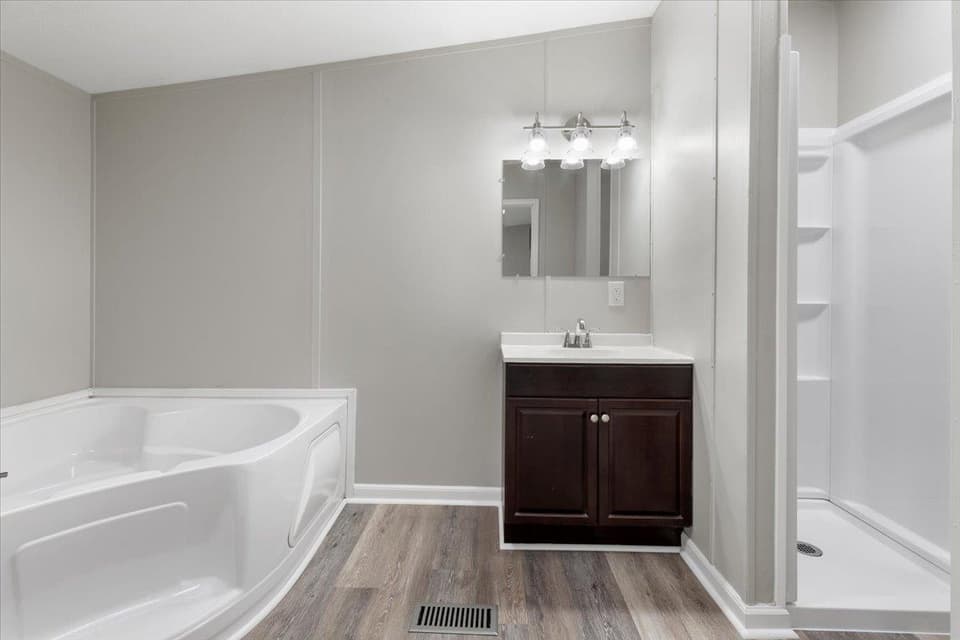 505 North Drive NE, photo 27 of 40