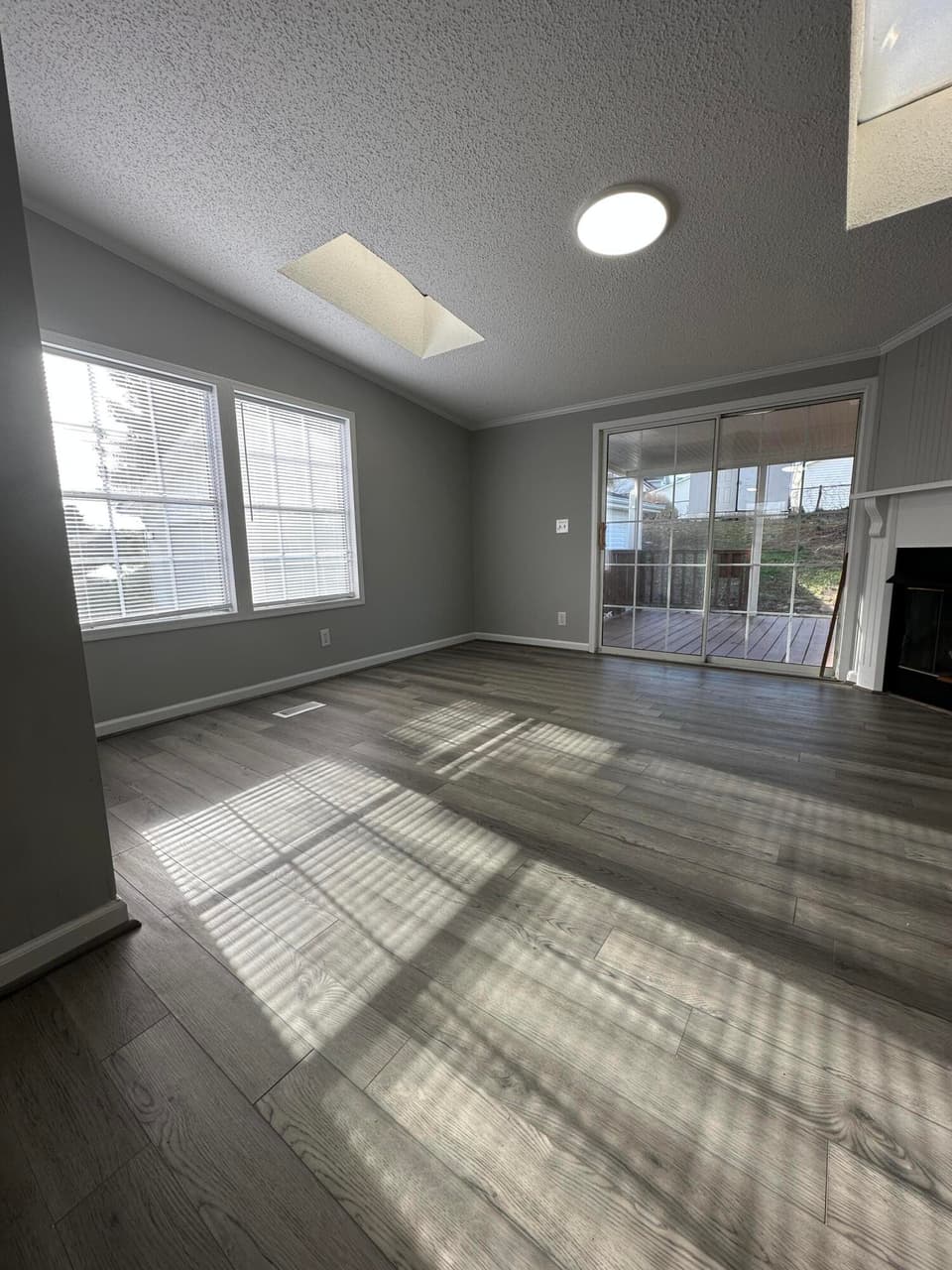 240 Epperly Dr, photo 16 of 29