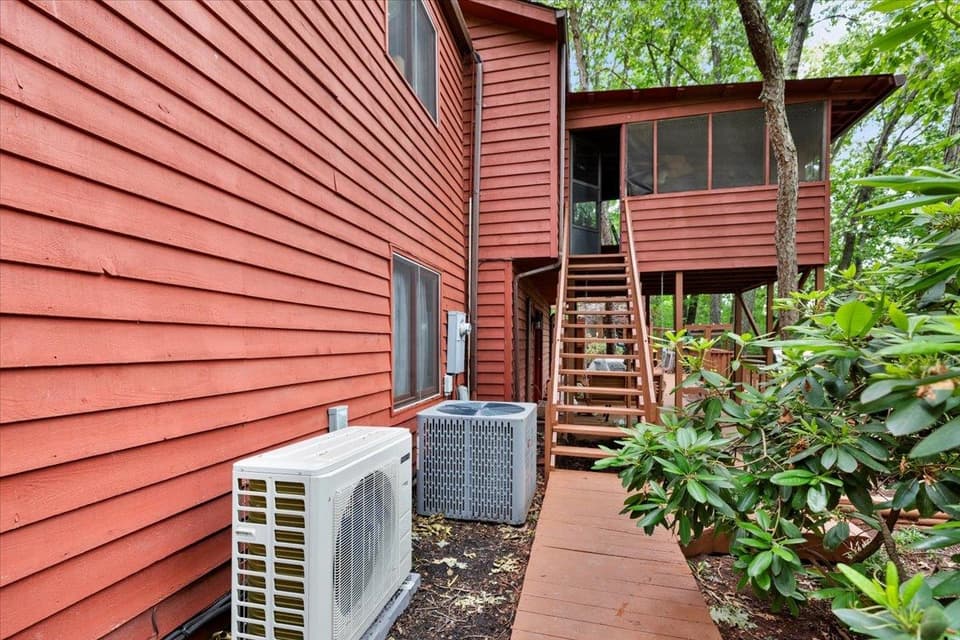 1200 Flint Drive, photo 38 of 40