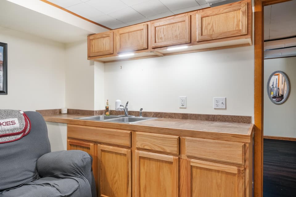 105 Wades Lane, photo 21 of 40