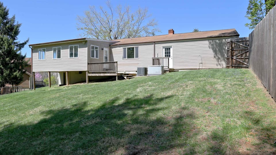 1055 Scott Street, photo 36 of 36