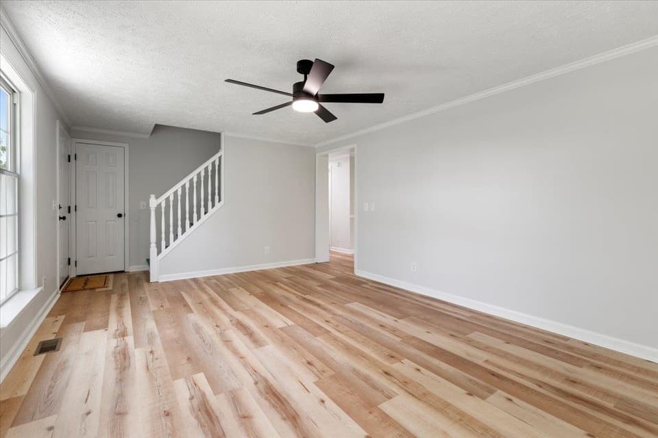 1931 Dominion Drive, photo 8 of 40