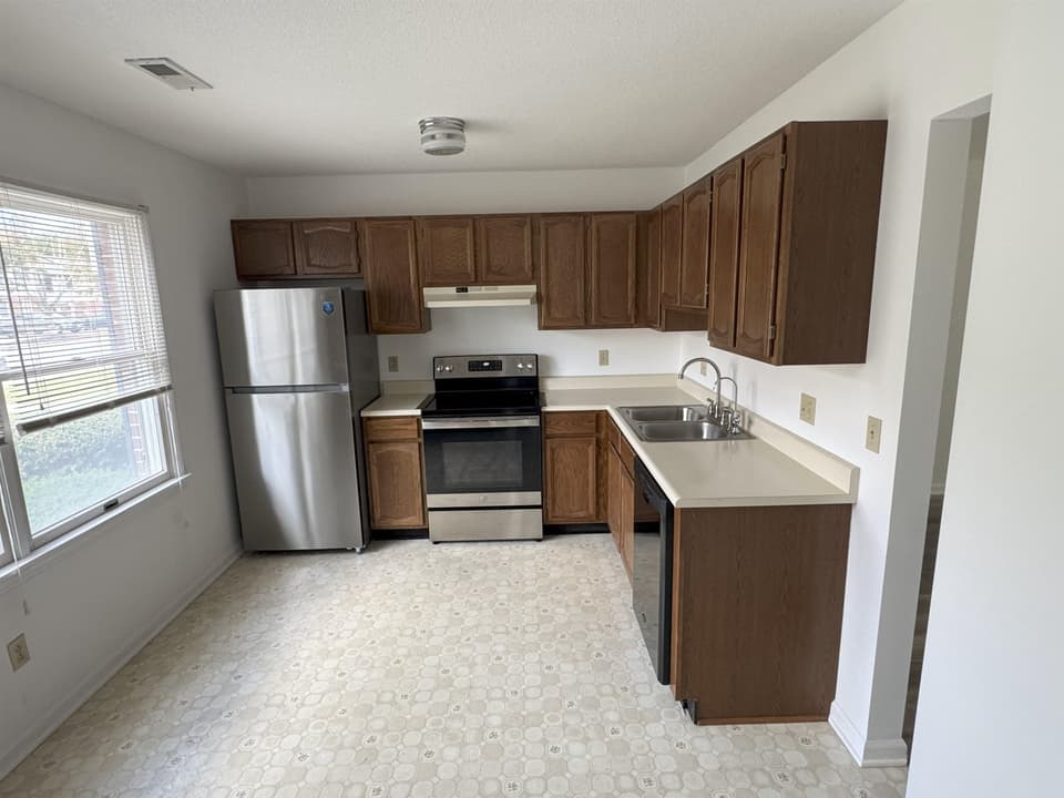 100 Franklin Parke Court SW, photo 17 of 30