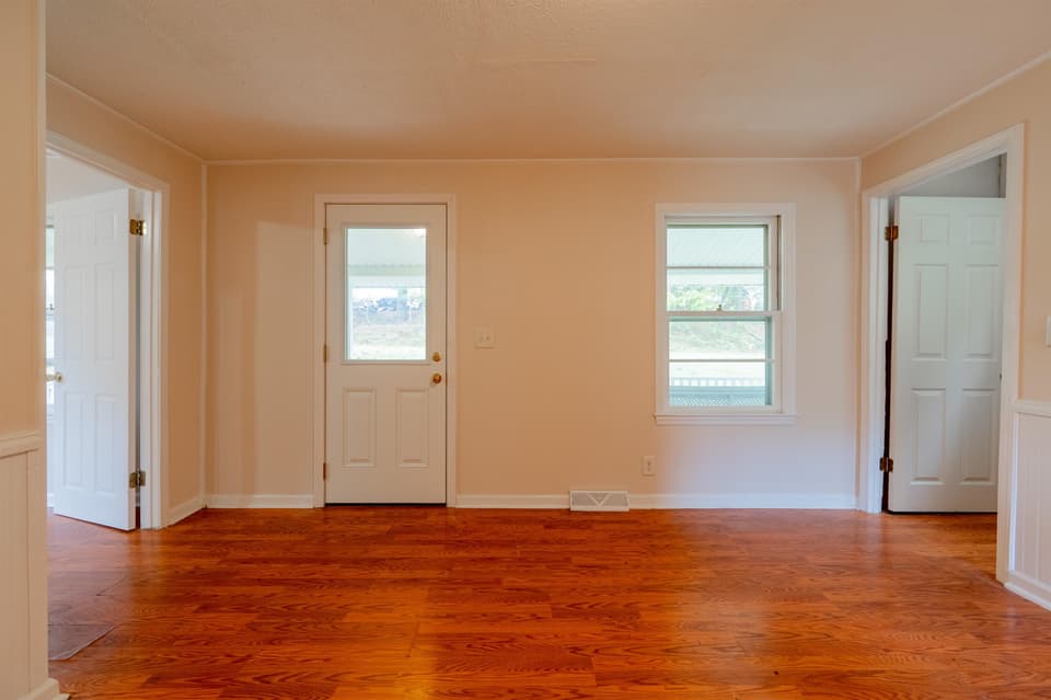 1450 Harman Drive, photo 12 of 40