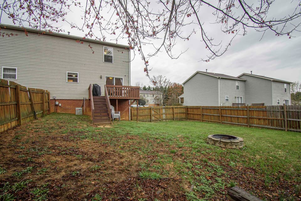 595 Tarrytown Road, photo 7 of 33
