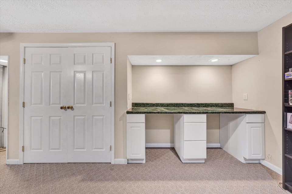135 Wenn Dr NW, photo 28 of 37