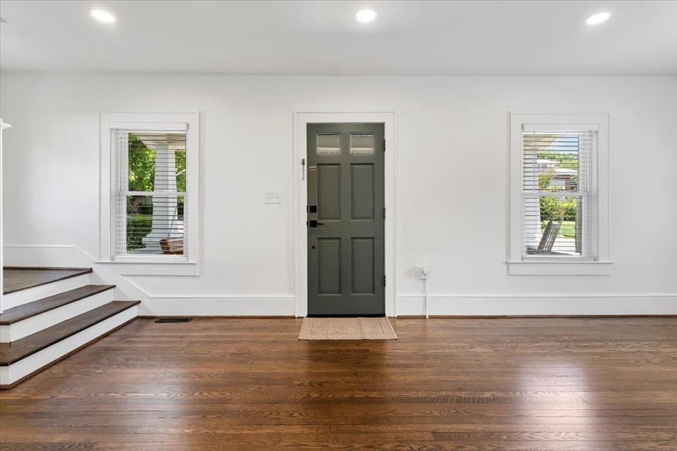 612 E Main Street, photo 20 of 40