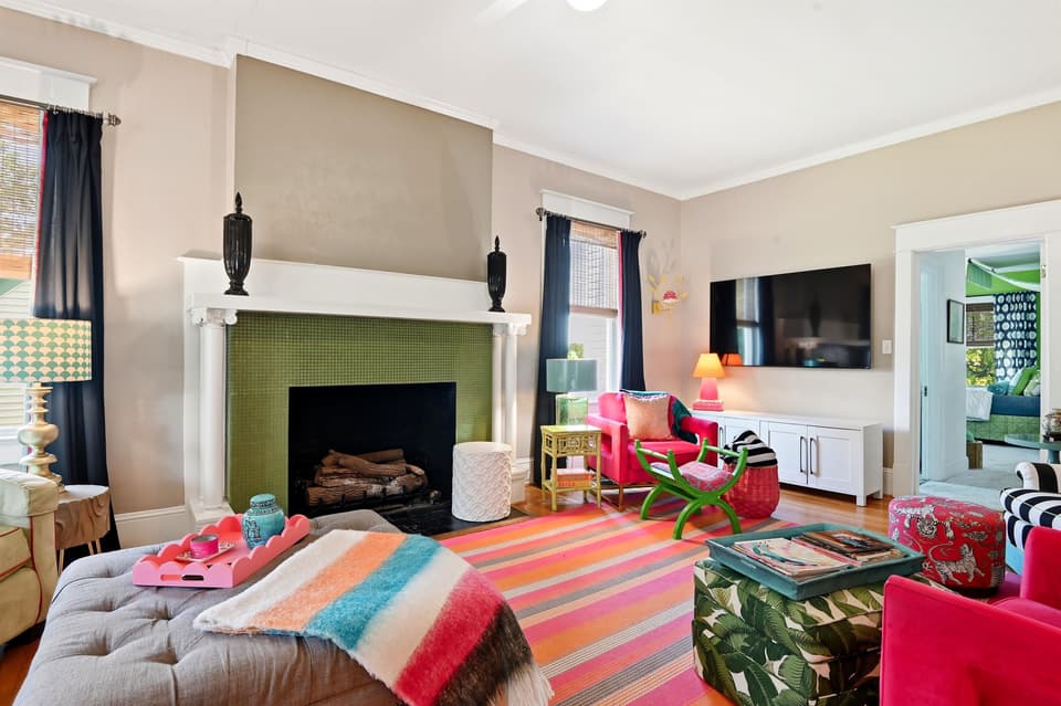 202 S Franklin Street, photo 8 of 40