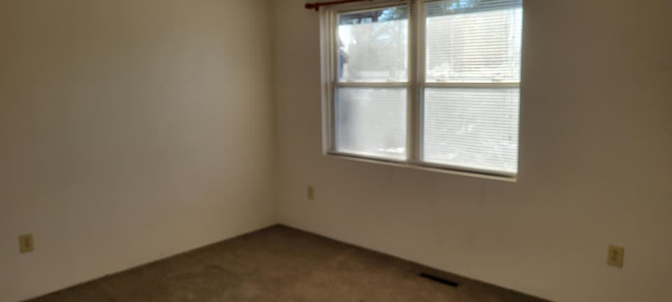 2590 Townhouse Street, photo 32 of 39