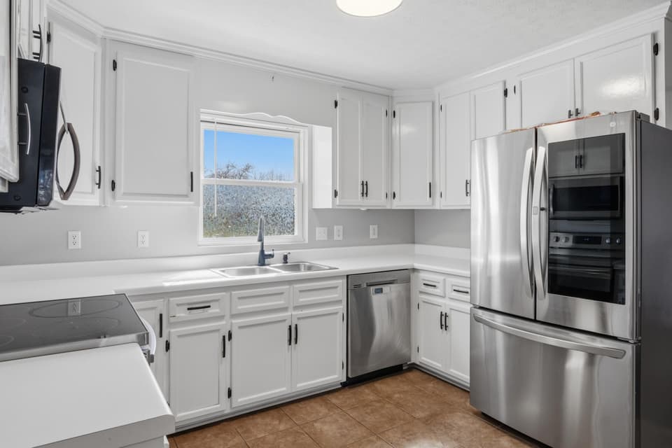 130 Warren Street, photo 13 of 40