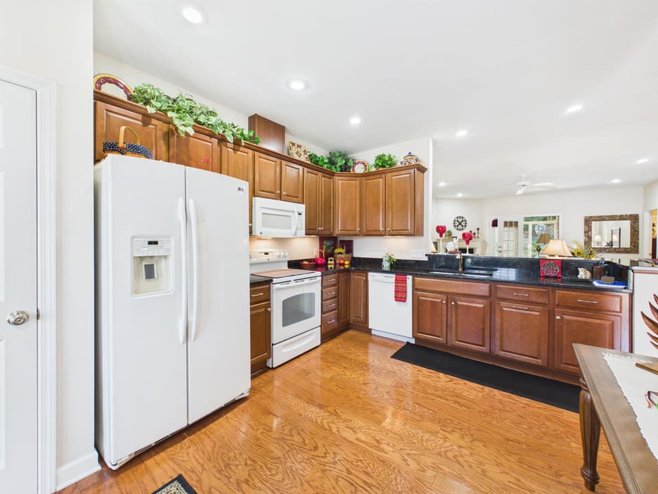 250 Vinnie Avenue, photo 13 of 40