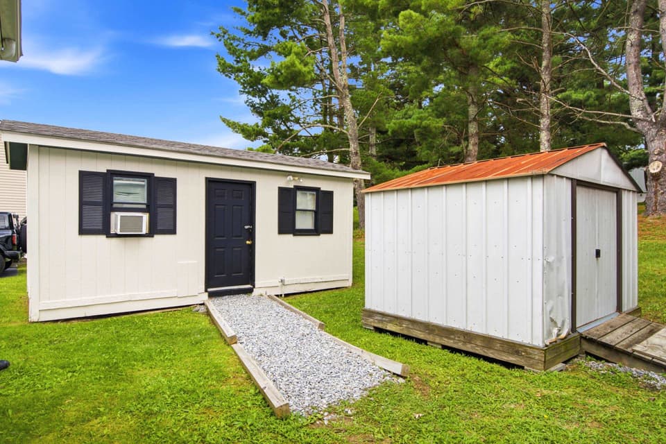 1790 Rainbow Street NE, photo 40 of 40