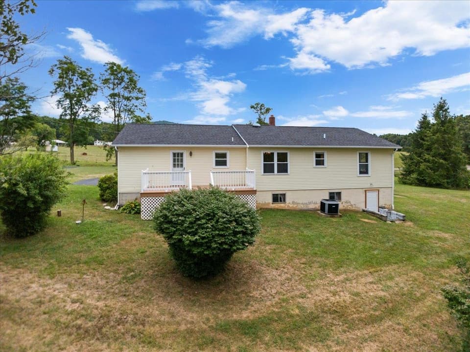 3540 Fairview Church Road, photo 8 of 40