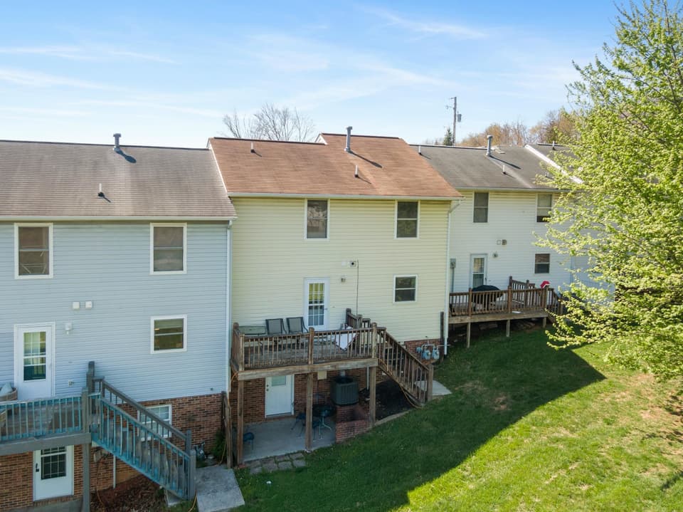 130 Warren Street, photo 32 of 40
