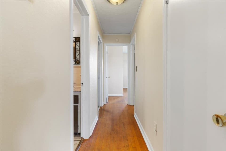 110 Rosehill Drive, photo 5 of 40