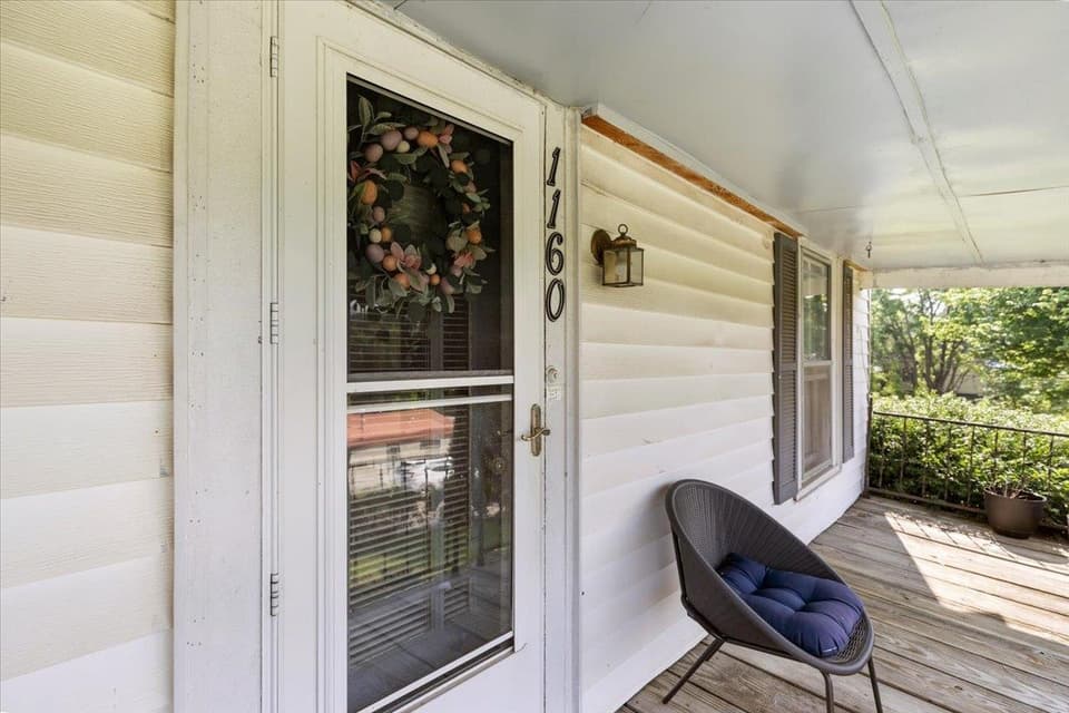 1160 Montgomery Street, photo 9 of 40
