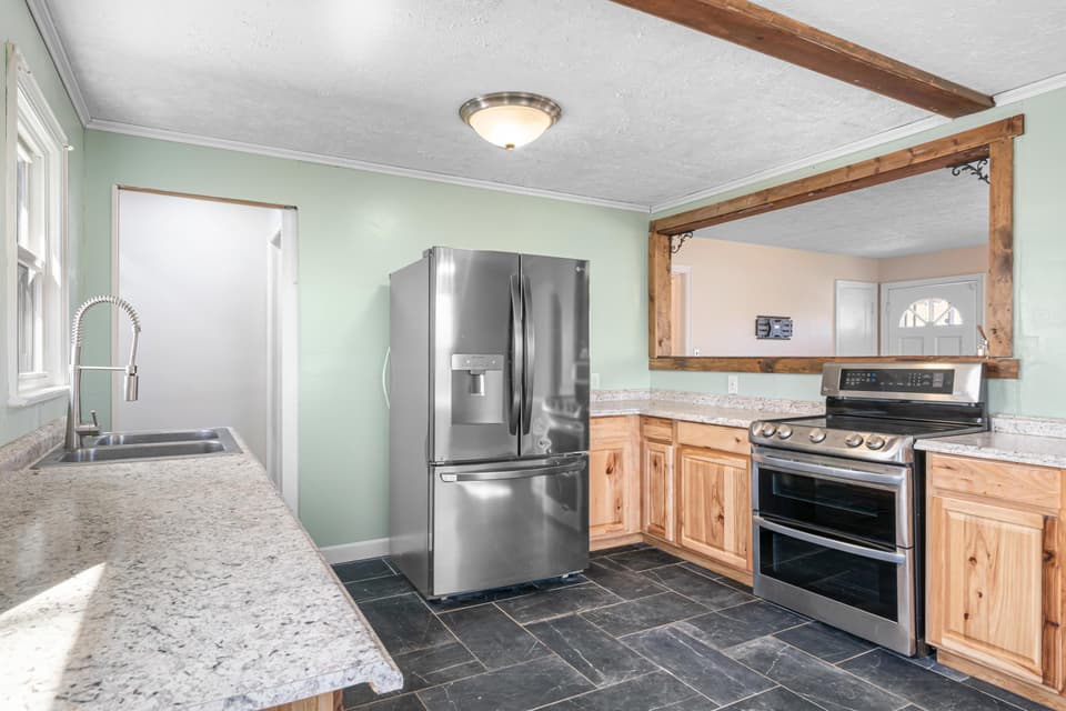 622 E Main Street, photo 15 of 36